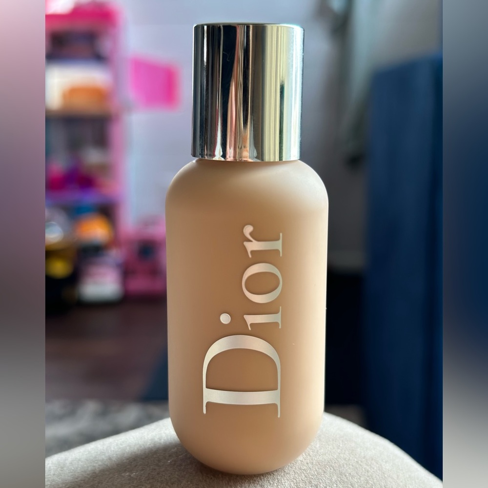 Dior backstage foundation 1.5